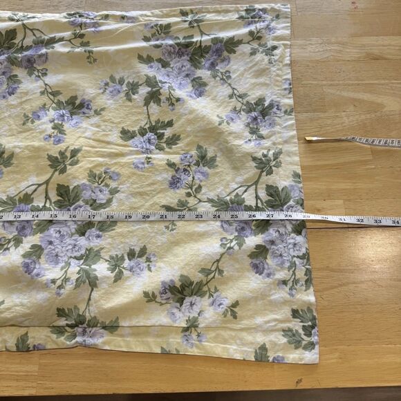 Laura Ashley Cassidy X2 Standard Pillow Shams 20 X 26 Farmhouse Cottage GUC - Picture 10 of 11